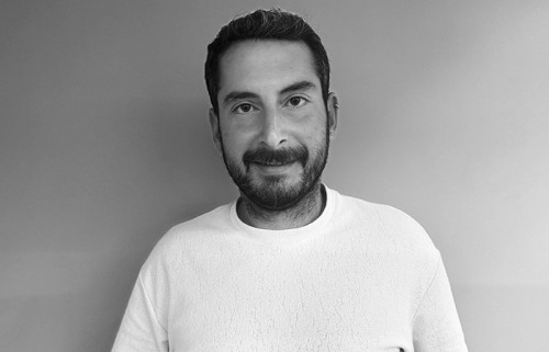 <b>Batuhan Özcan </b> <br> Mimar / Şantiye Şefi