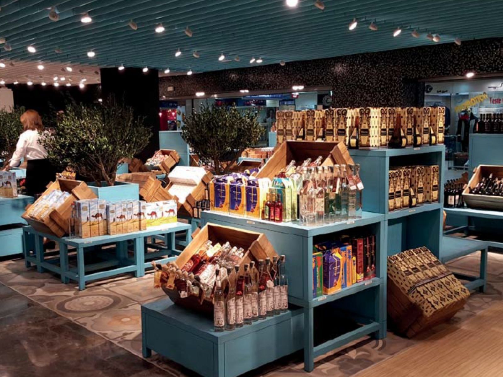 TUNUS ULUSLARARASI HAVALİMANLARI, DUTY FREE MAĞAZALARI <br> <span class="location">Carthage,  Djerba, Sfax, Tozeur, Tabarka , TUNUS</span> 1